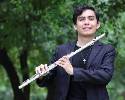 Samuel Hernández y Abraham Hurtado participaron, junto con el profesor de la Facultad de Música Luis Alfredo González, en el Festival Internacional Cruzando fronteras.